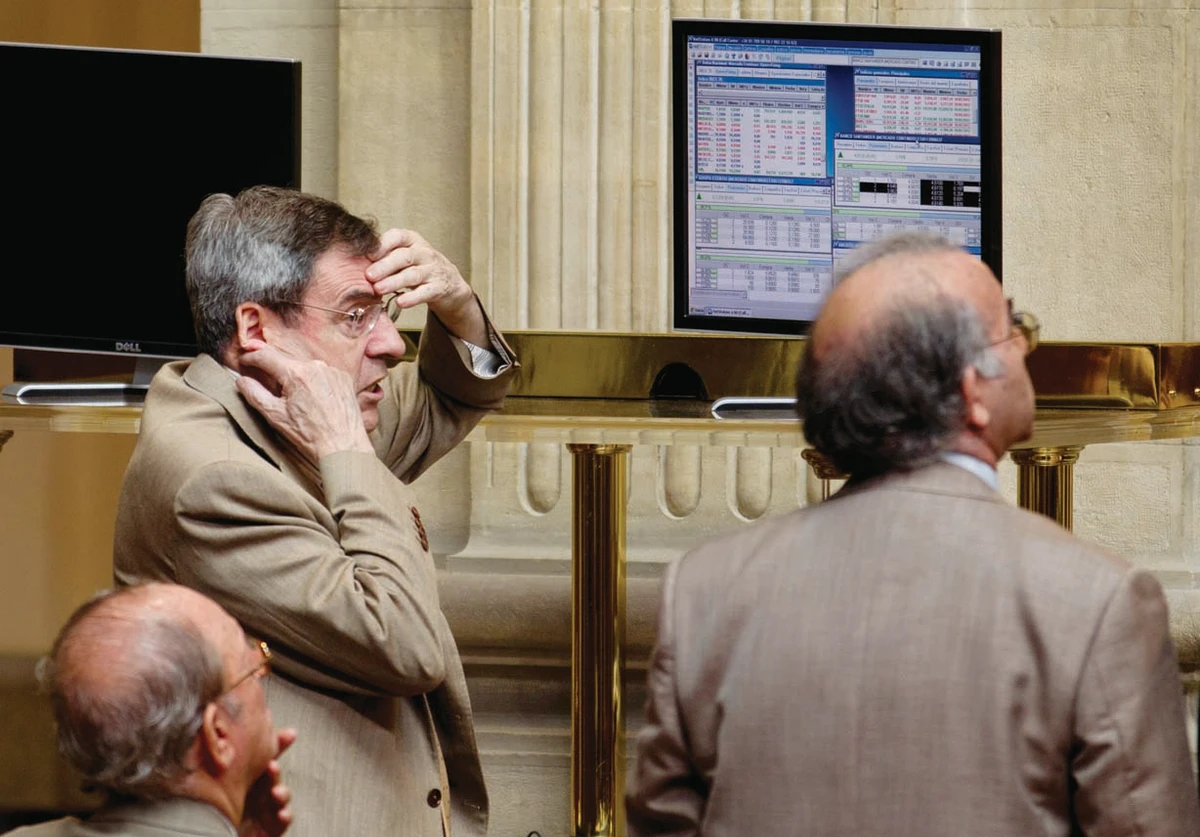 Investors lose faith in euro stock valuation compass
