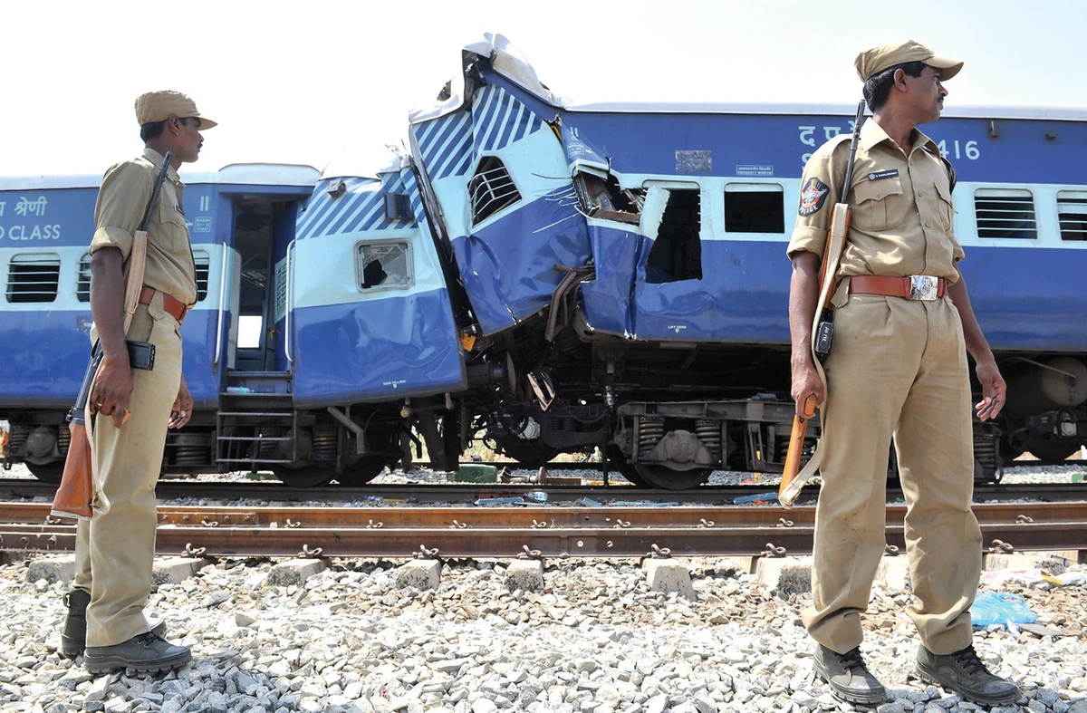 At least 25 killed; 45 injured in Indian train collision