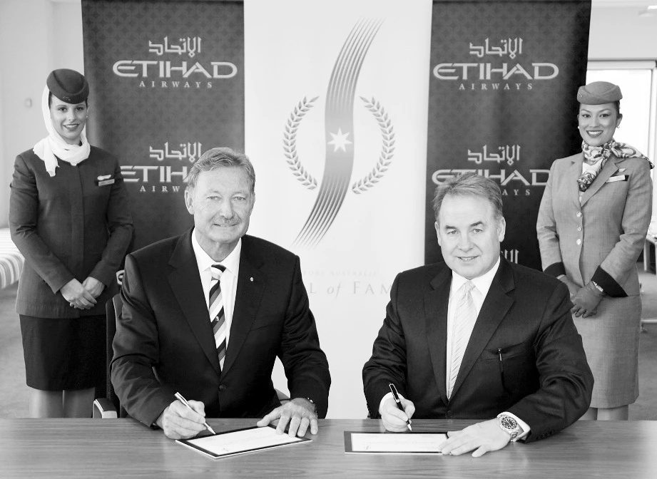 Etihad supports sporting legends