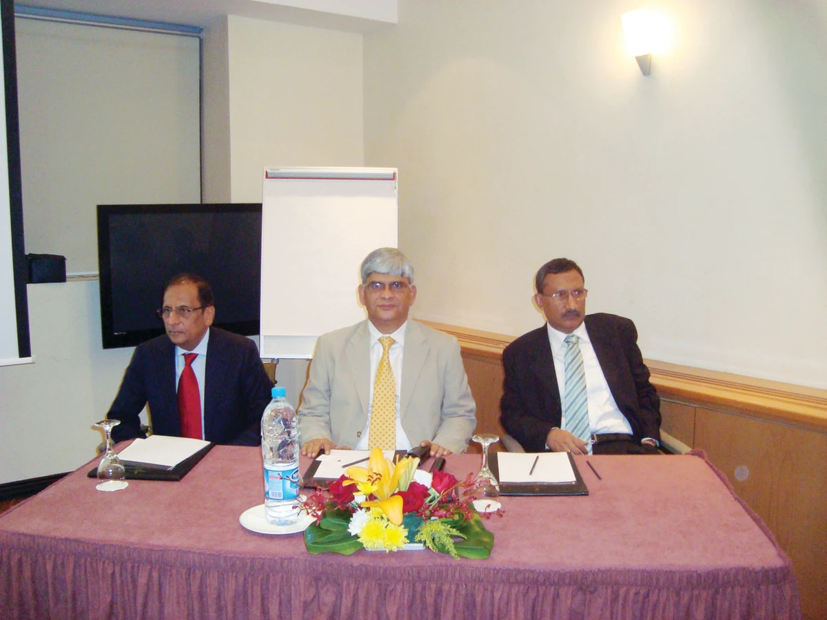 Saudi businessmen invited to Gem and Jewelry Show