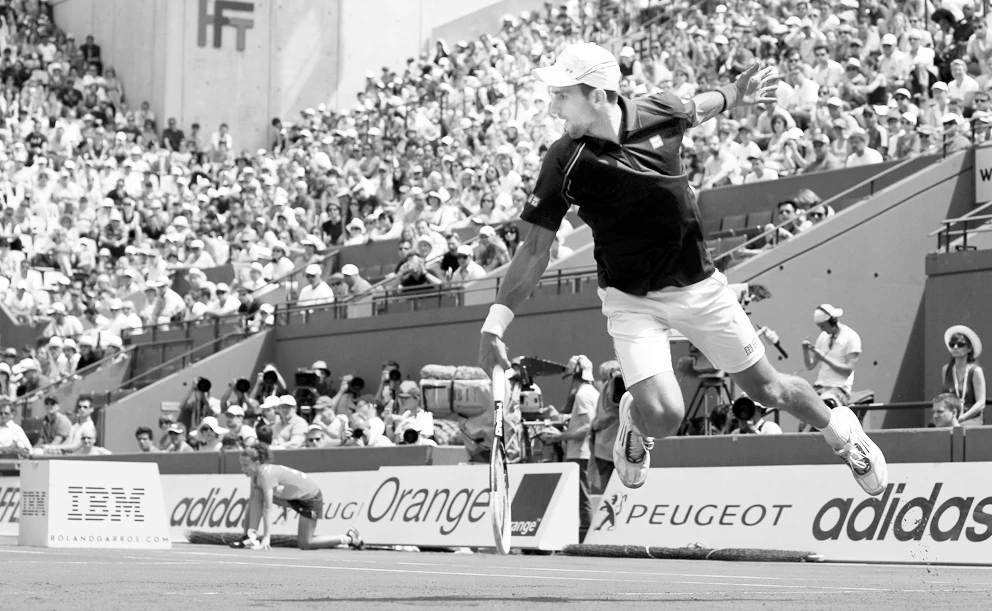 Federer, Djokovic eke out victories