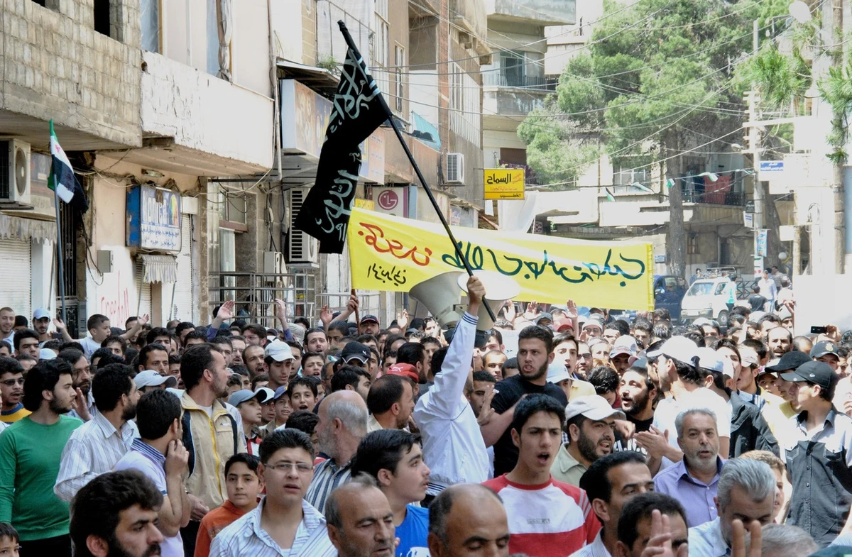 Fierce fighting rocks Damascus