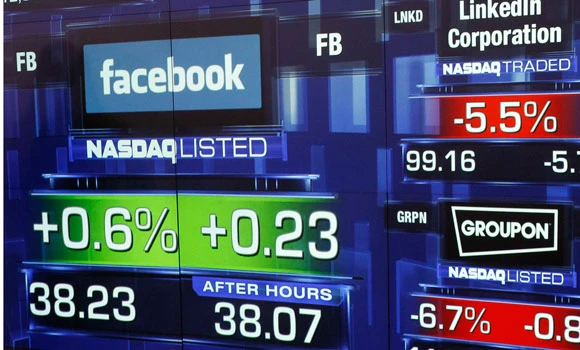 Messy Facebook debut marks weak day on Wall Street