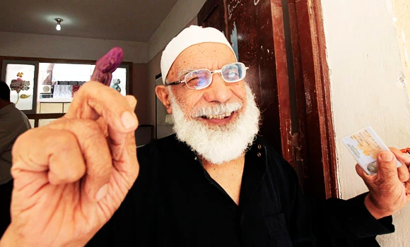 Egyptians vote to pick president for first time