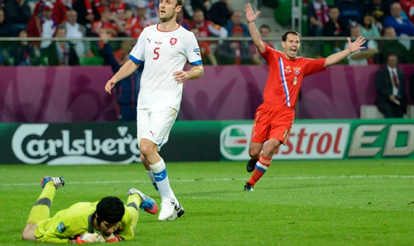 Russia dazzle to vanquish Czechs 4-1