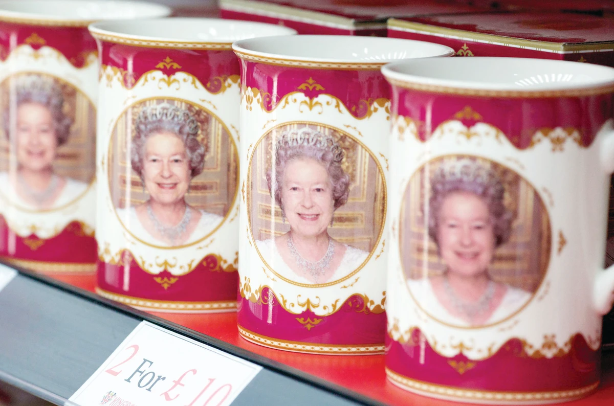 Britain embarks on four days of pomp