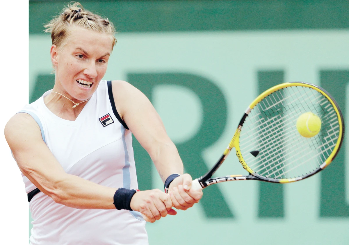 Ivanovic, Radwanska frozen out early at Roland Garros