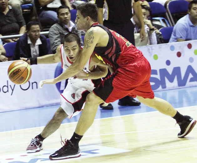 B-Meg routs Alaska for playoff berth