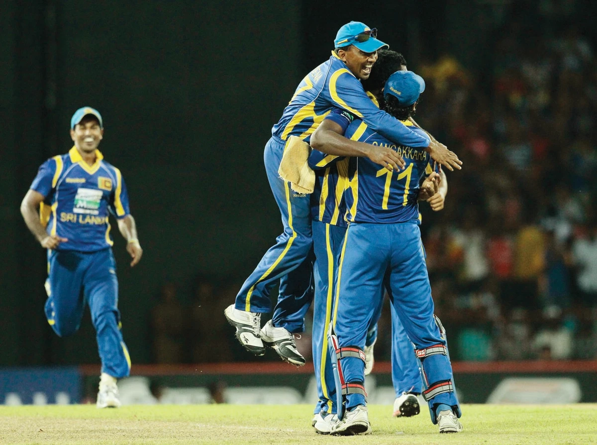 Sri Lanka beats Pakistan in fourth ODI