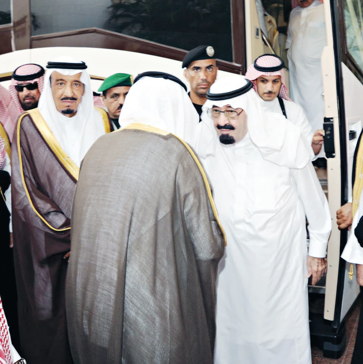 Congratulations pour in for crown prince, interior minister