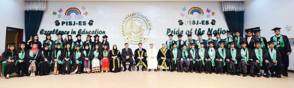 PISJ-ES honors 2012 graduates
