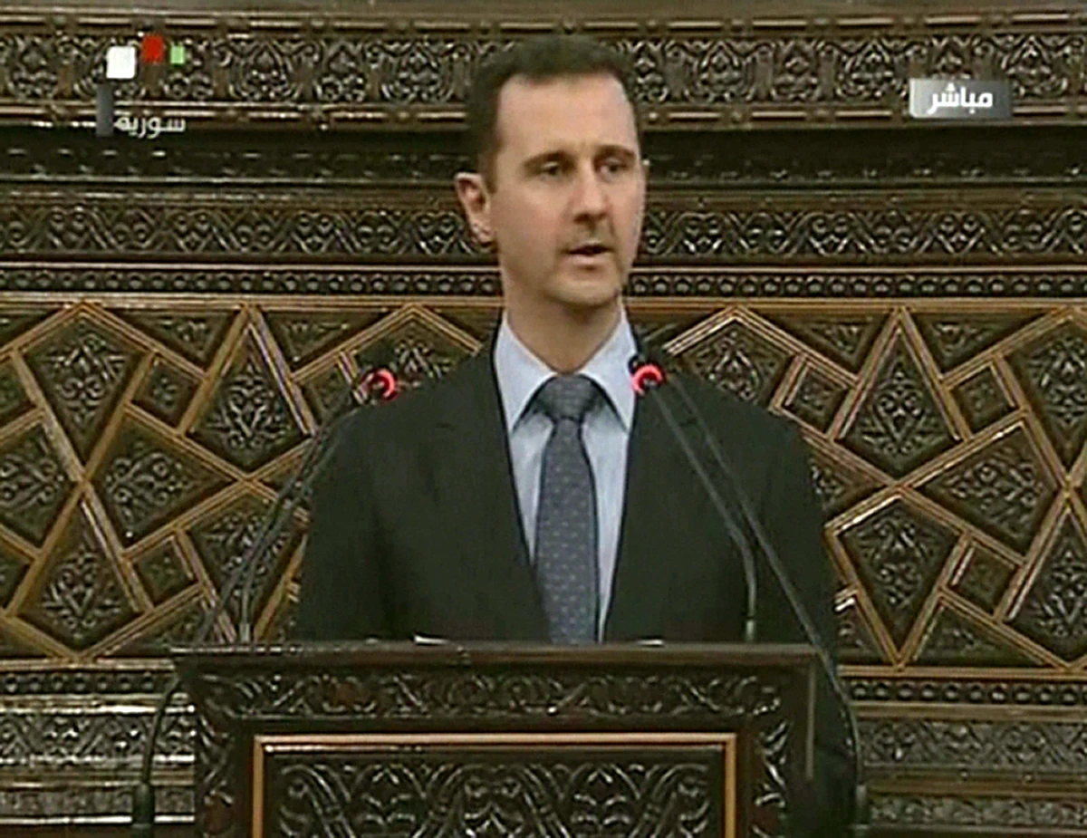 Assad blames 'terrorists' for 'ugly' Houla massacre