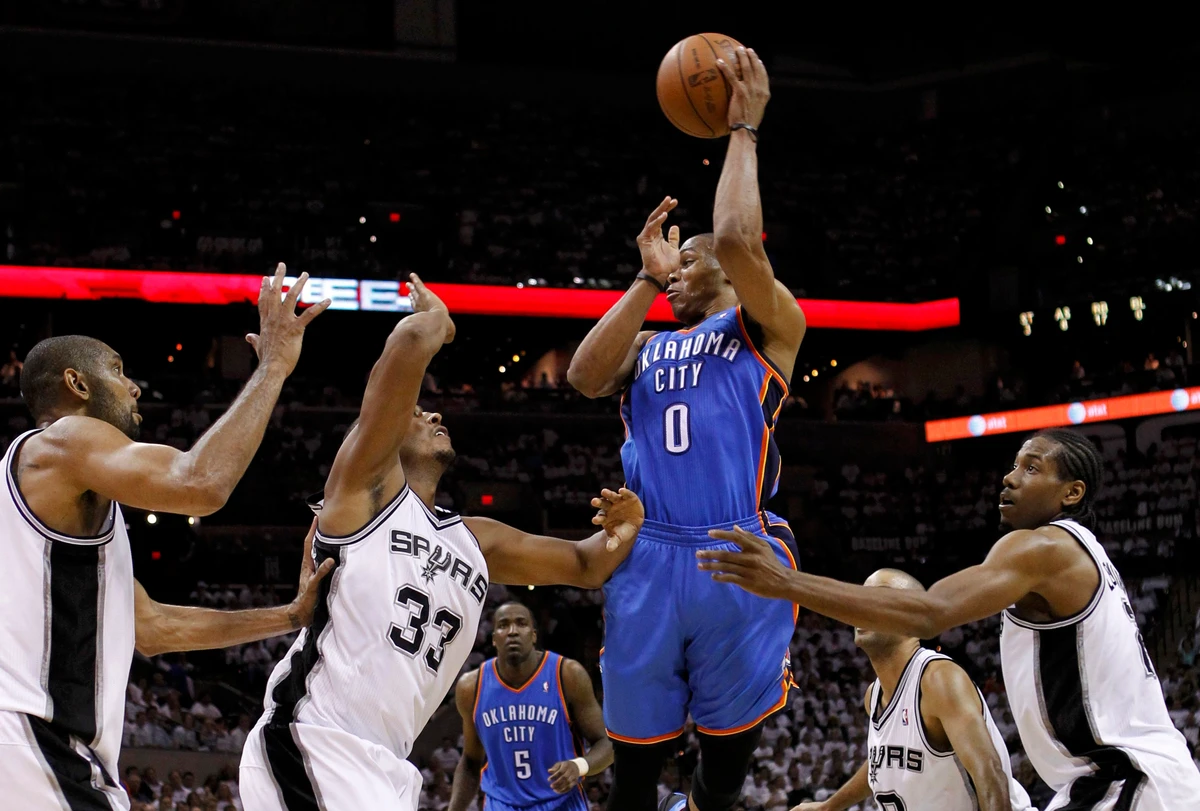 Thunder take 3-2 lead over Spurs; Celtics even series with Heat
