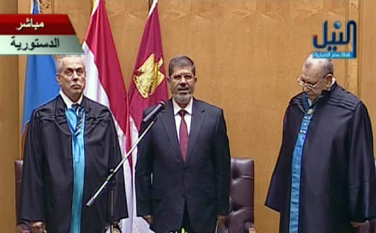 Mursi sworn in as Egypt president