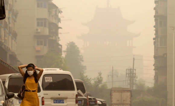 China’s Wuhan city covered in mysterious haze