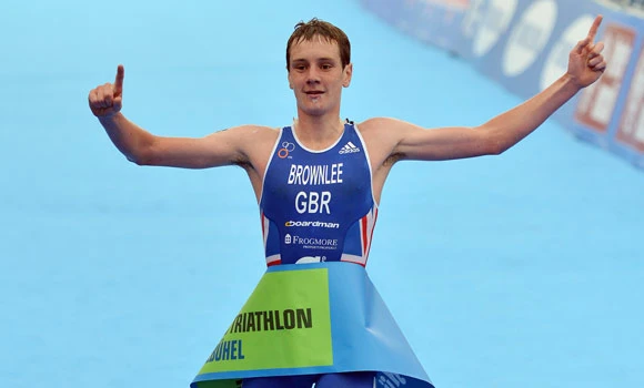 Alistair Brownlee wins world series triathlon