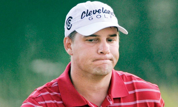 Davis, Thatcher share lead at Travelers