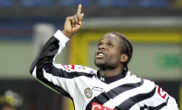 Nigeria police vow to free abducted footballer
