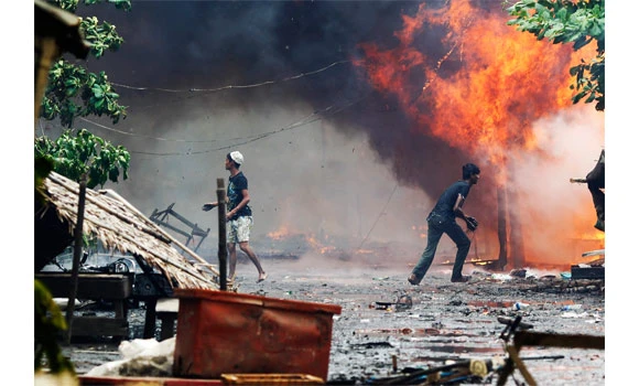 Bangladesh turns away Muslims fleeing Myanmar