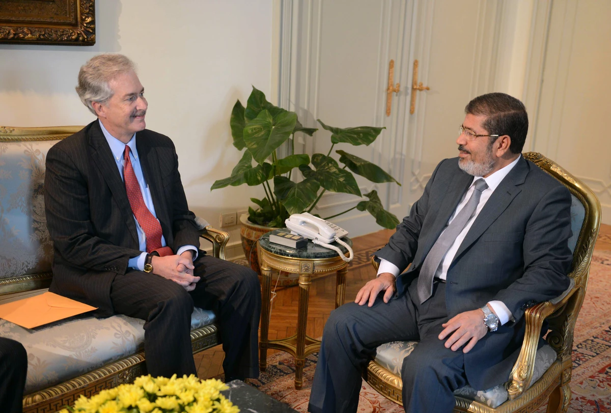 Egypt’s president orders return of dissolved parliament