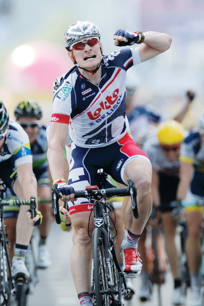 Greipel wins 4th stage, Cancellera retains lead