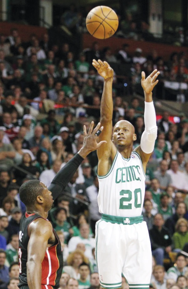 Ray Allen accepts offer from Heat