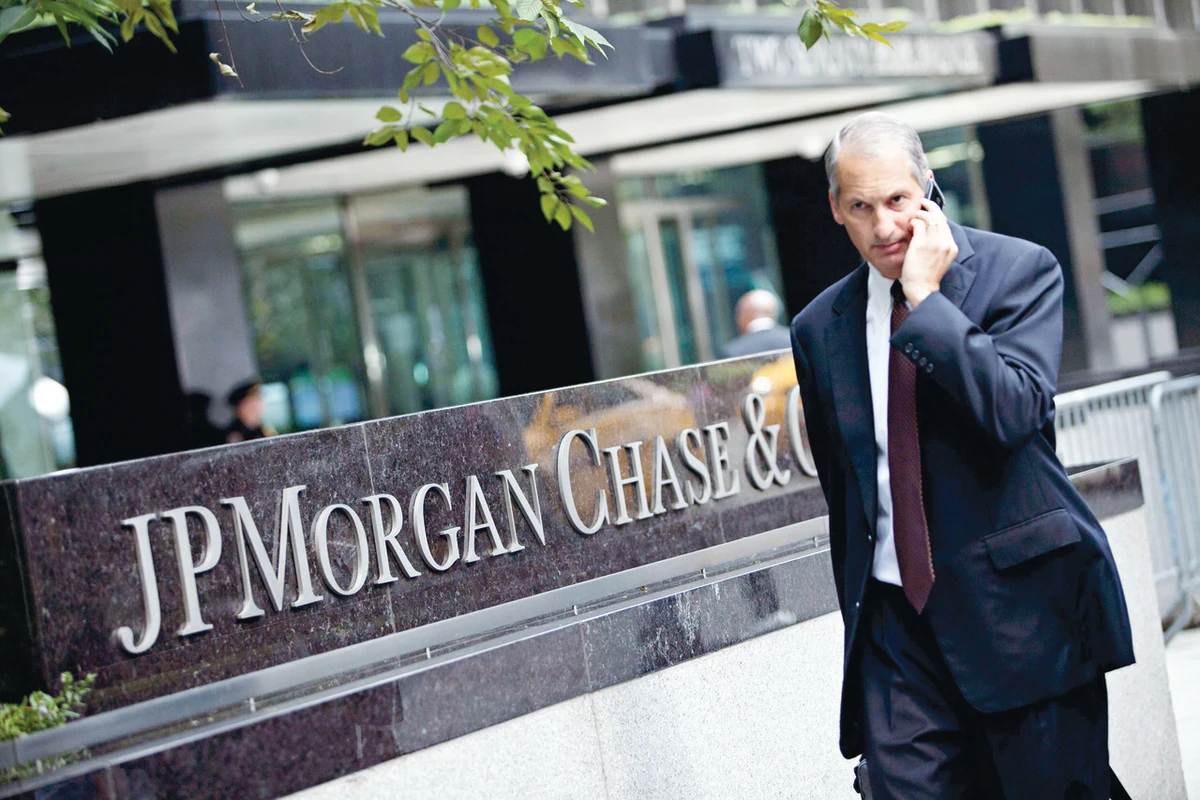 Bad trade costs JPMorgan $5.8 bn
