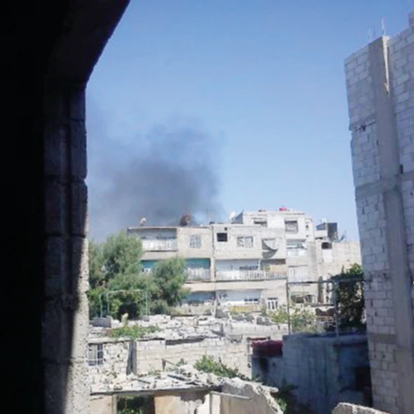 Hundreds flee as Syrian violence escalates