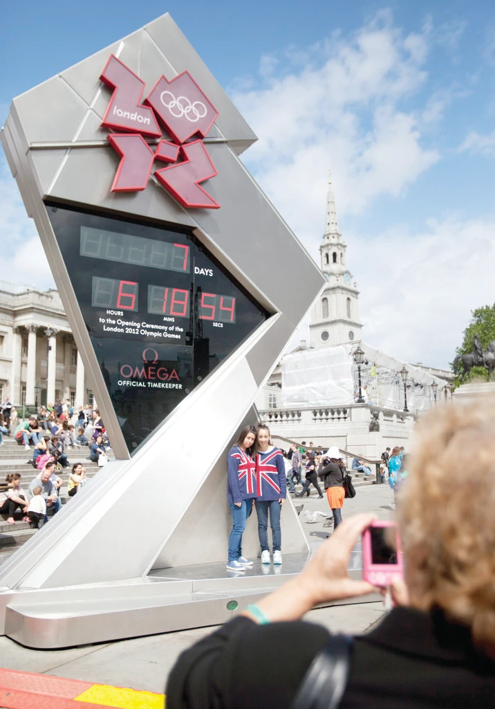 Torch heads to London as countdown enters final week