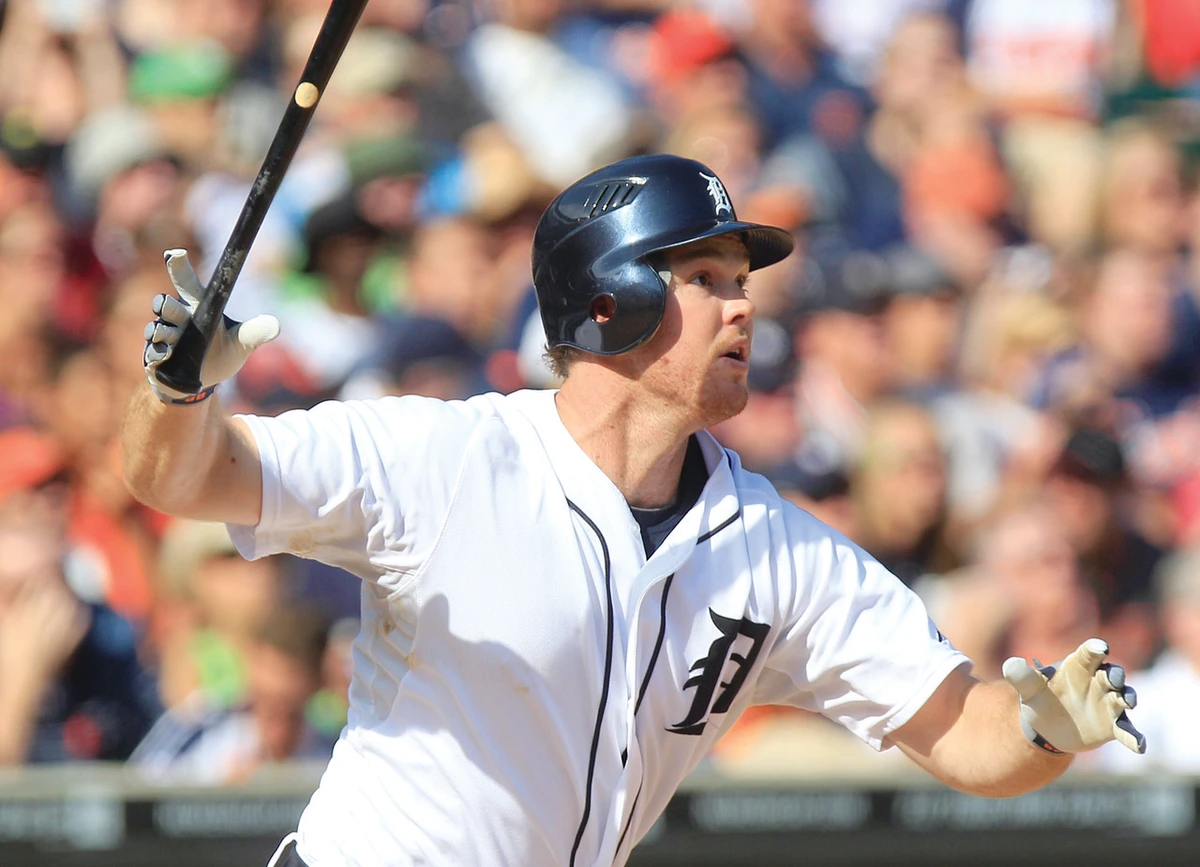 Tigers take over first with 7-1 win over White Sox