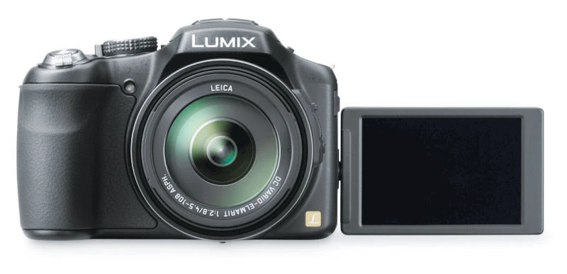 Panasonic camera features full-HD video recording