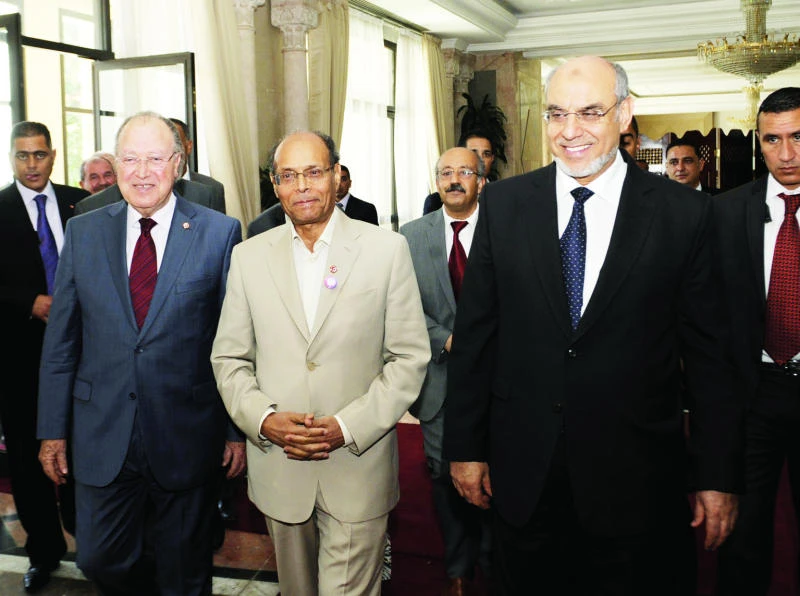 Tunisian economy makes tentative recovery