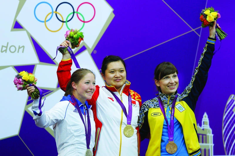 Empty seats row hits Games, China leads medal race