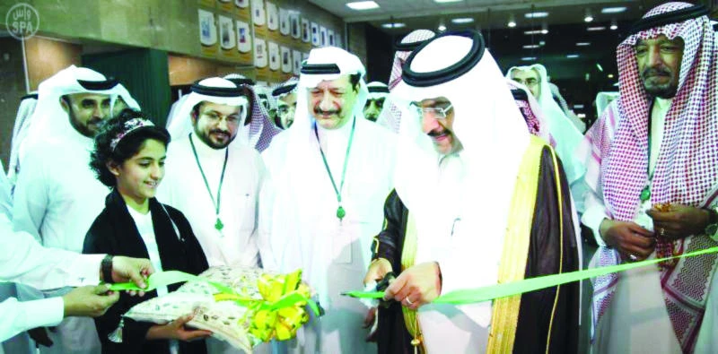 Stamp exhibition draws enthusiasts