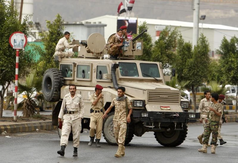 Gunmen occupy Yemen ministry, Italian diplomat seized