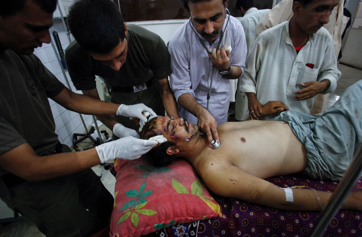 14 killed in latest sectarian attack in Pakistan