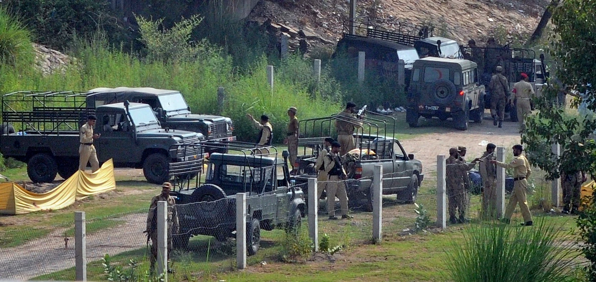Gunmen kill seven in attack on Pakistan military camp