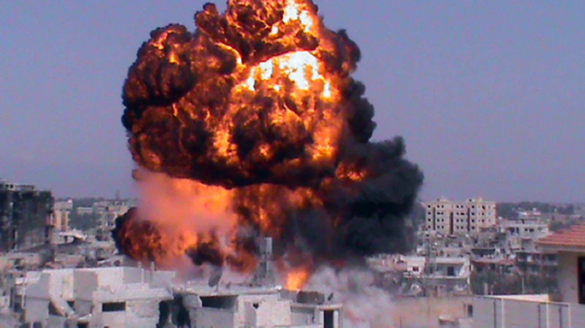 Syrian forces bombard Damascus, fight rages in Aleppo