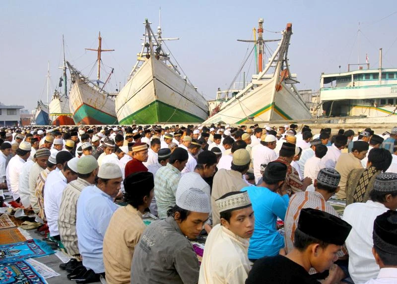 Islam spread by the message of love and not by the sword