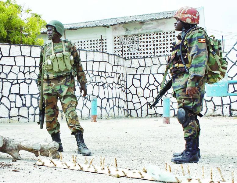 Somali leaders endorse draft constitution amid violence
