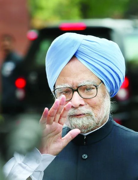 Indian PM fights back over coal scandal