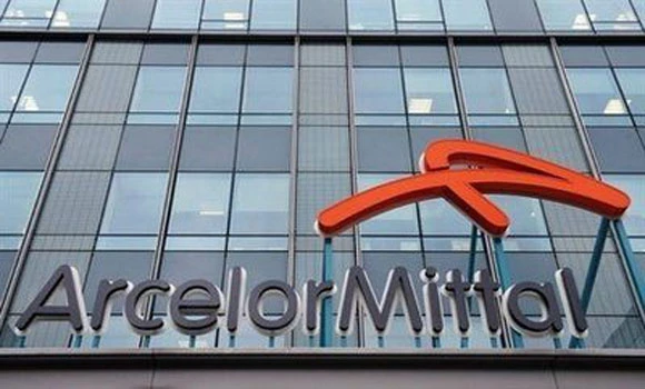 Steelworkers say no ArcelorMittal strike now