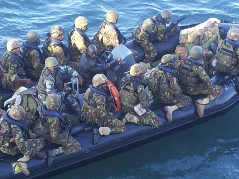 After Kenyan attack, Somali militants abandon city