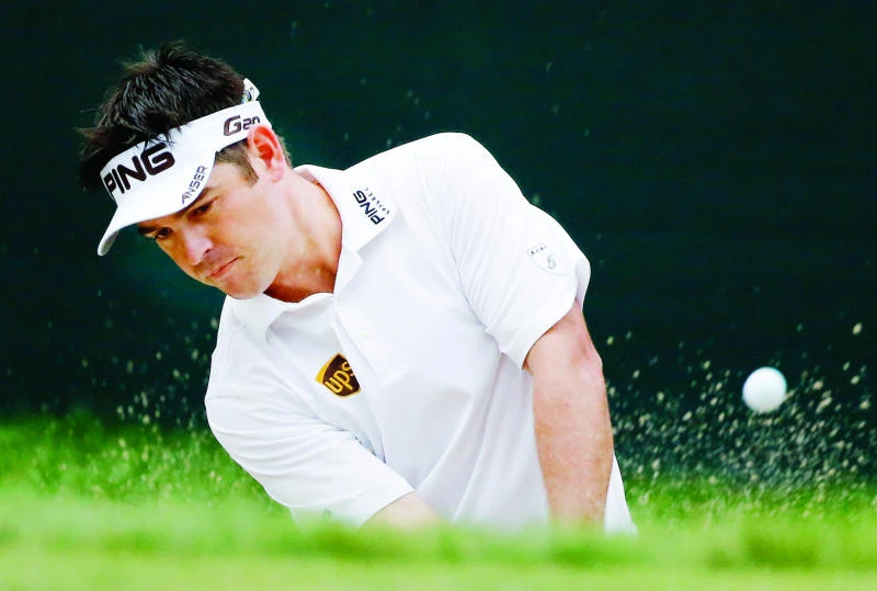Oosthuizen pulls clear by 3 in Boston