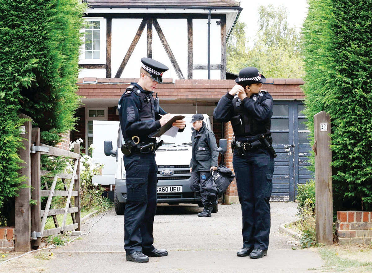Police probe three lines of investigation in Alps deaths