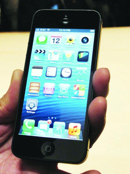 New iPhone boosts forecasts for Apple smartphone sales