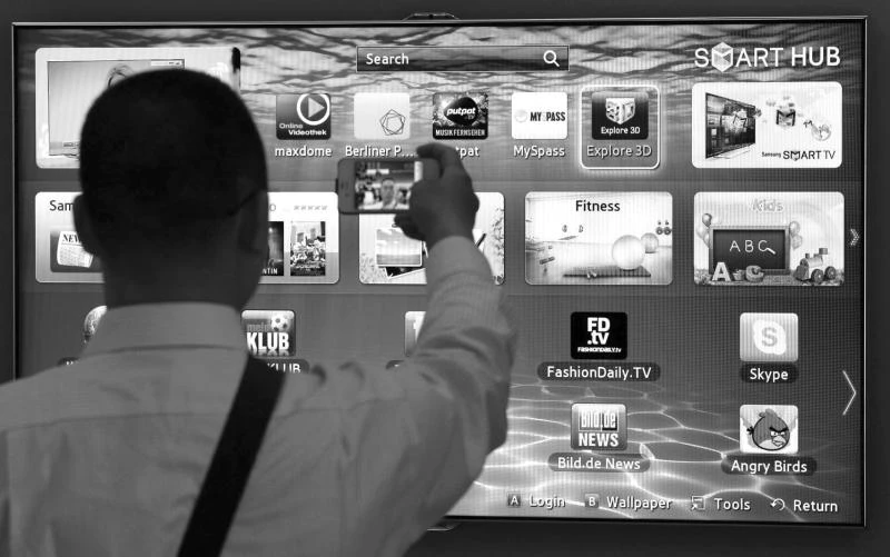 TV retailers to tout size in absence of substance