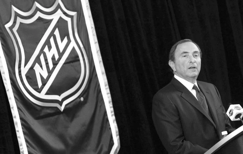 Bettman says another NHL lockout looms