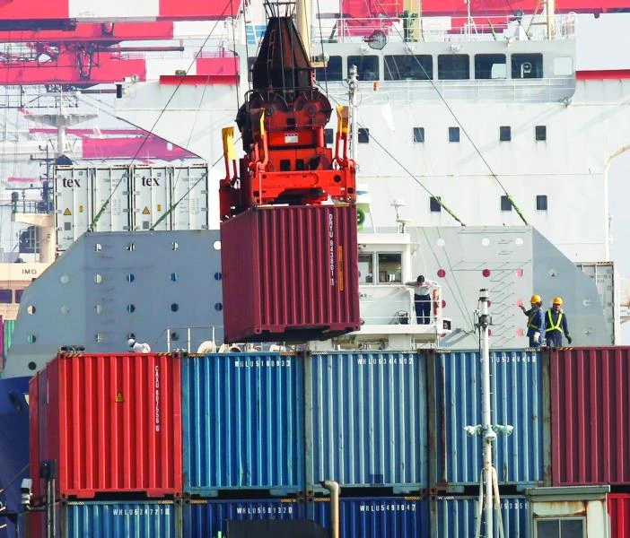 Japan exports fall for third straight month