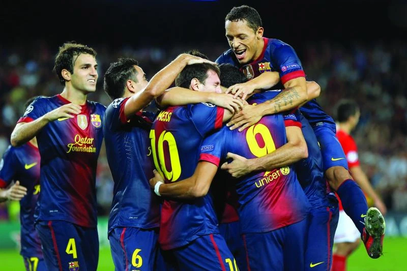 Chelsea throws away lead; Messi rescues Barcelona
